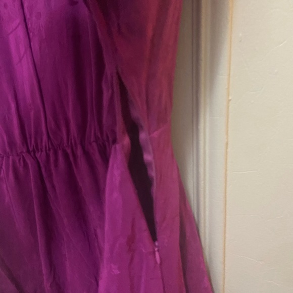 Women’s dress - Picture 3 of 5